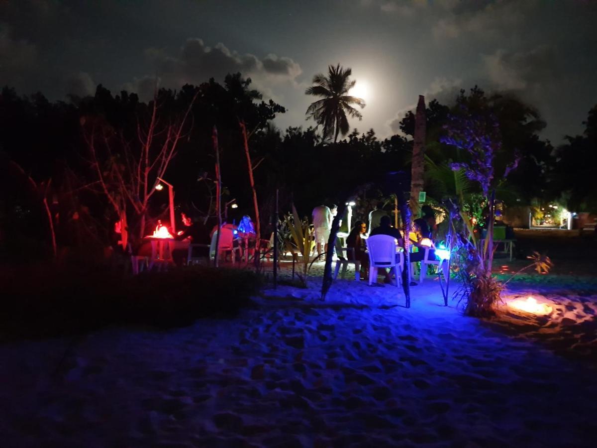 Perla Dhangethi Extérieur photo