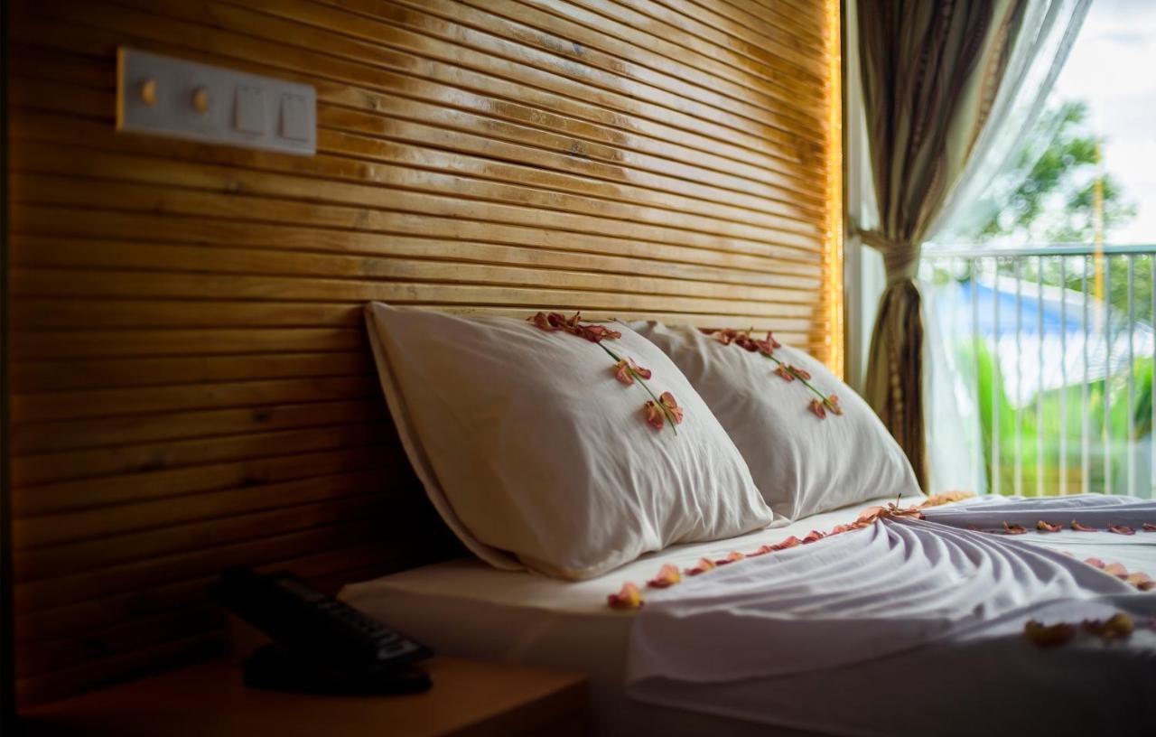 Perla Dhangethi Extérieur photo