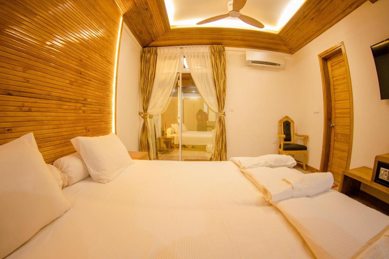 Perla Dhangethi Extérieur photo